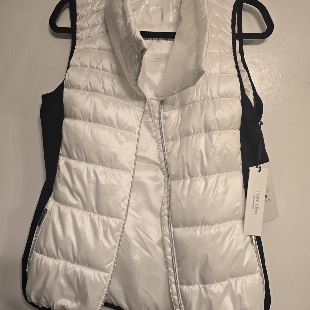 Calvin Klein Women's Vest in White and Black